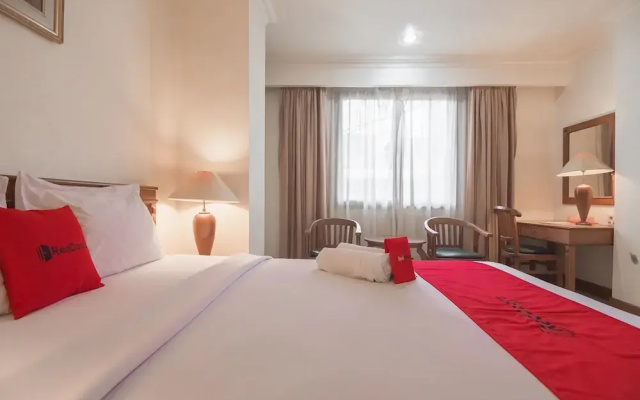 Reddoorz Premium Near Jembatan Ampera 2