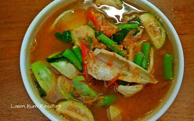 Laem Kum Beach Resort & Seafood