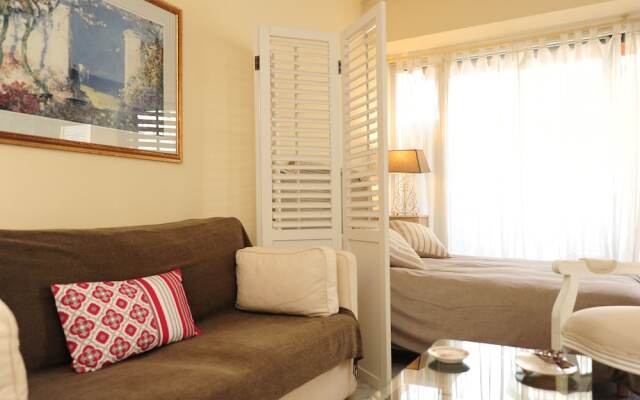 Апартаменты Studio Splendid Five Stars Holiday House
