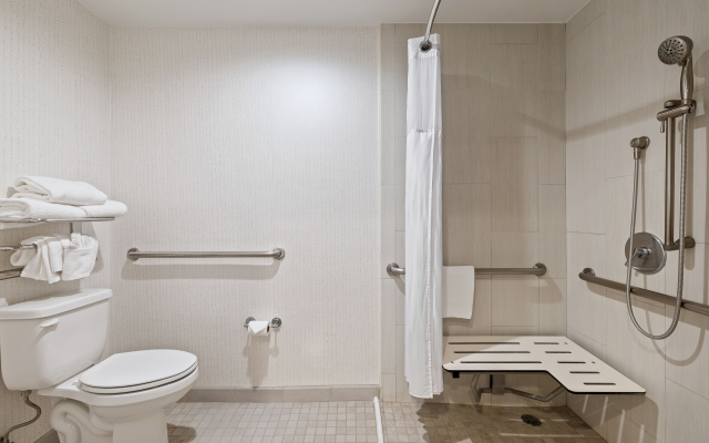 Holiday Inn Oxnard – Ventura by IHG