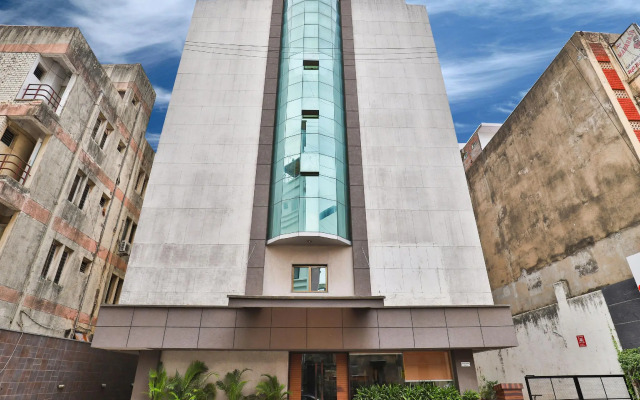 OYO Townhouse 740 Hotel Swastik