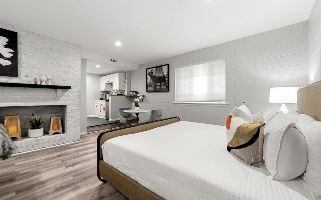 1101 Norwood Unit C