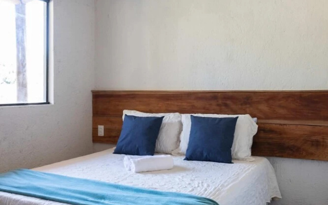 Linda Casa com Churrasqueira 5 min da Praia