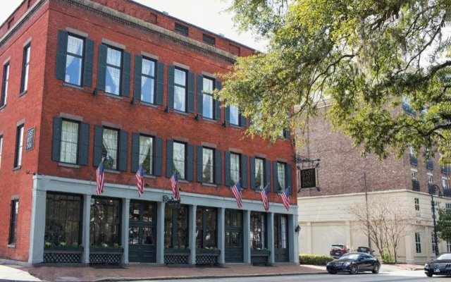 East Bay Inn, Historic Inns of Savannah Collection