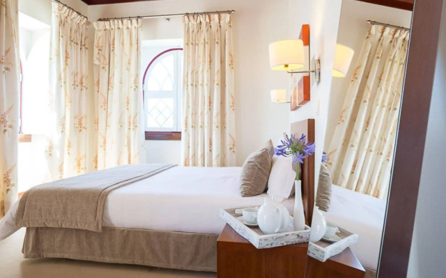 AMORAS – Country House Hotel