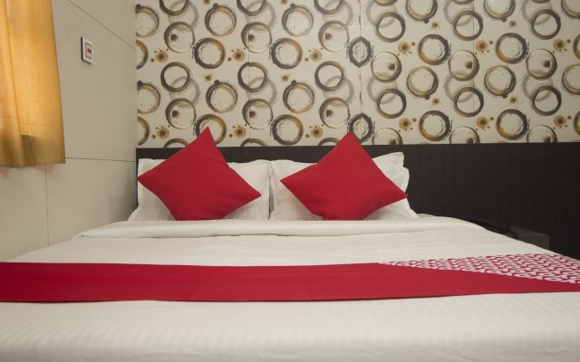 OYO 14795 Hotel Priyanshu