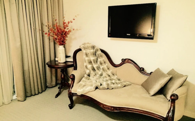 Luxury 2B Townhouse in North Adelaide