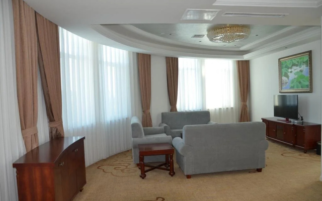 Bo Man Rui Si Hotel