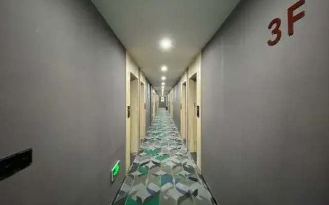 Shankee Hotel (Ningbo Airport Yinzhou Avenue Subway Station)