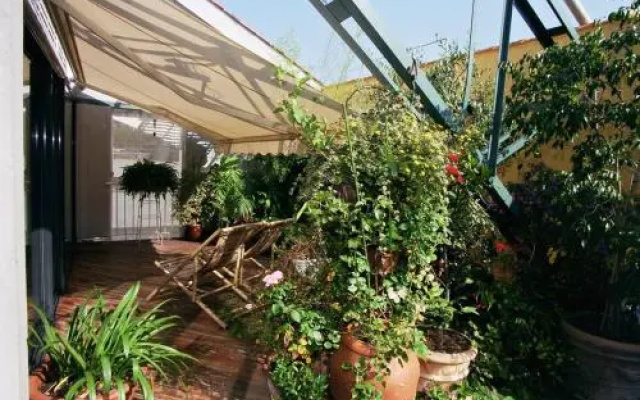 Loft De Cannes Bed And Breakfast