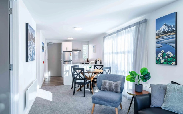 Central Luxury Apartment 114