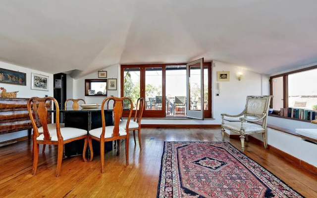 Campo de Fiori Large Penthouse
