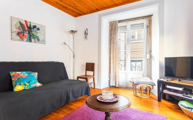 Alfama's Flat With a National Pantheon View
