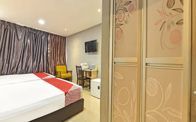 OYO 90703 Hotel Rim Global