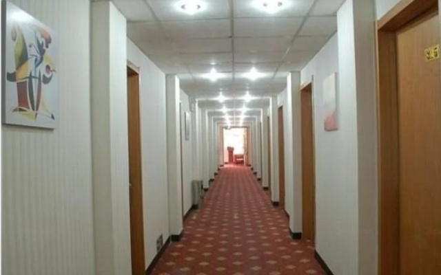 Happy Garden Hotel