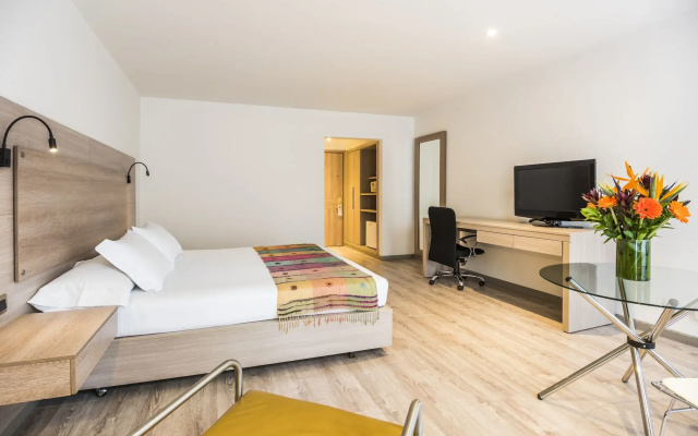 Hotel Rosales Plaza