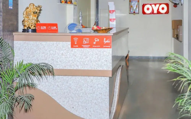 OYO 15847 Hotel Mathura Lodging