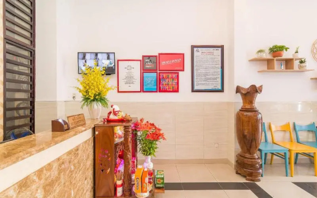 Truc Hung Hotel