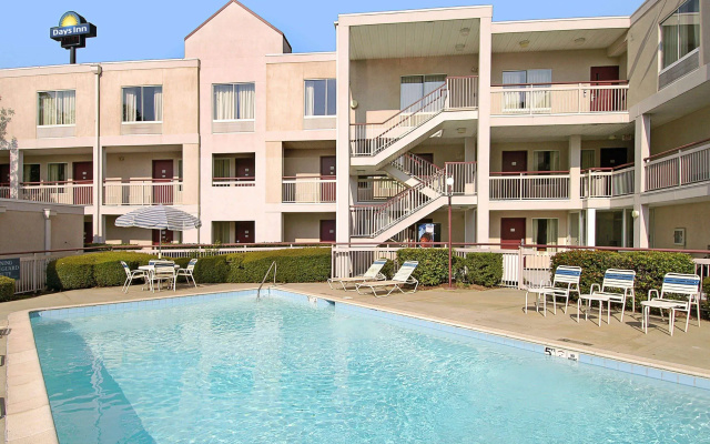 Days Inn by Wyndham Atlanta/Southlake/Morrow