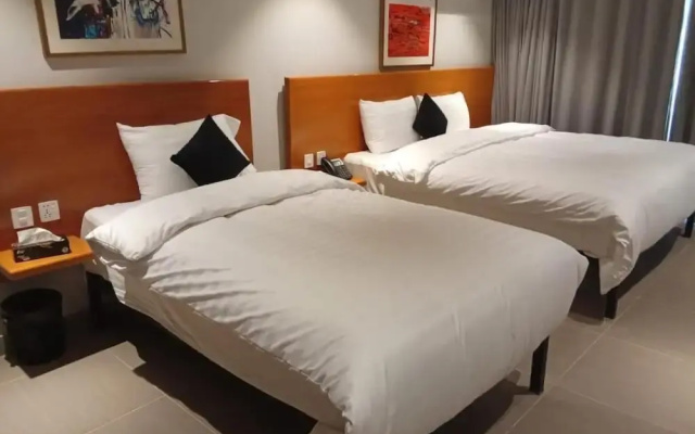 The Avenue Hotel