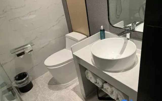 Magnotel Hotel (Jinan Huayuan Road Honglou Square)