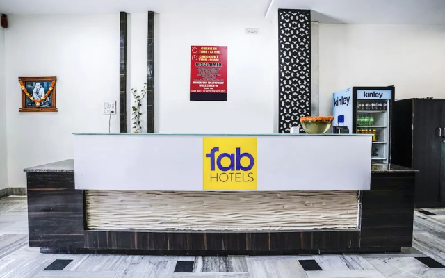 Fabexpress Raj Tourist