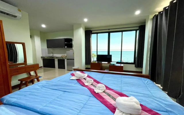 Triple O Phala Beach