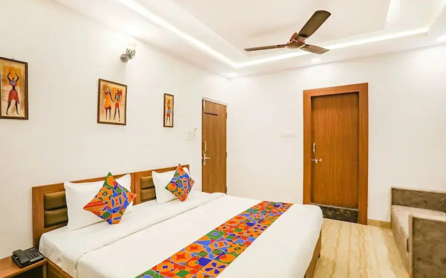 Fabhotel Duke Inn