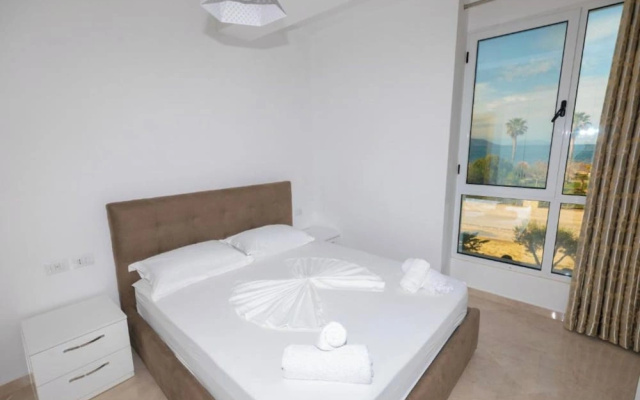 Seaview Apartments