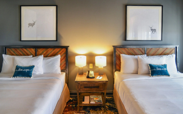 The Stella Hotel & Ballroom