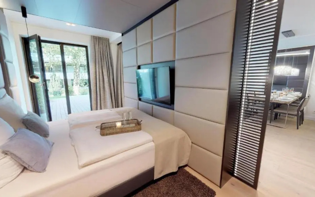 White Pearl Apartment 0.12