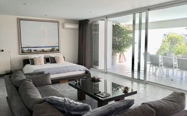 Crystal Green Residences Voula
