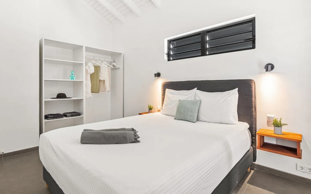 Willemstad - Mini Resort - 2 Beds - Pool - Garden