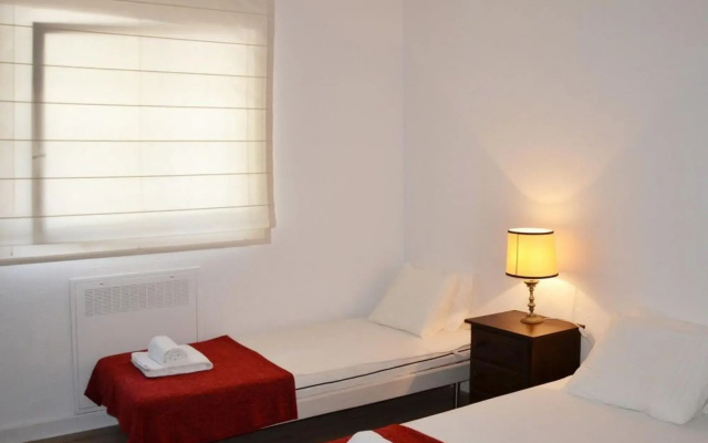 Villa Maxima (AL) in Colares