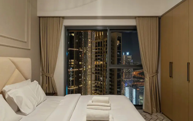 Panoramic Burj Khalifa View by Propigo