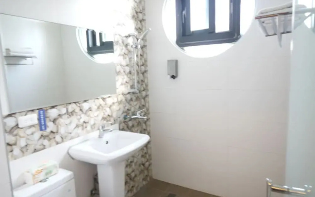 Big City Small House Homestay