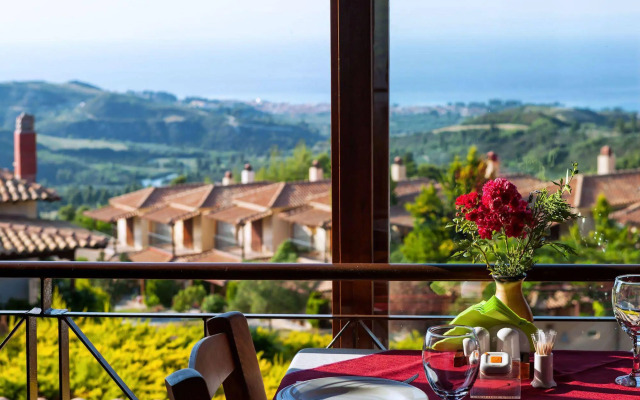 Akritas Ef Zin Villas & Suites