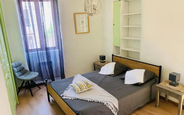 Ruoms Petite Maison 3* centre-village