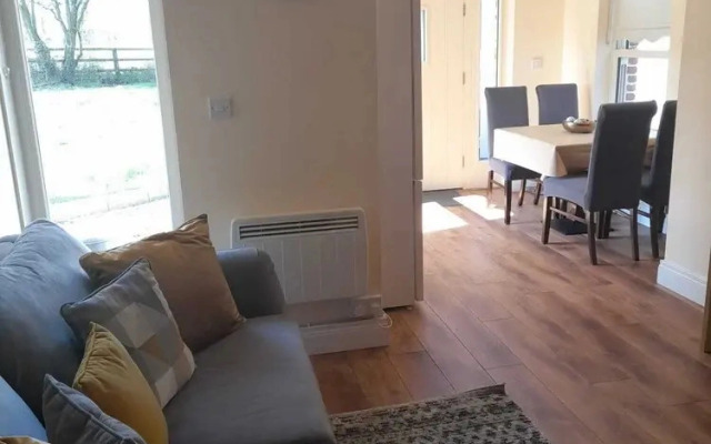 Delphi Lodge