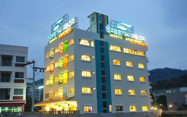 Green Harbor Hotel & Service Apartment вид на фасад