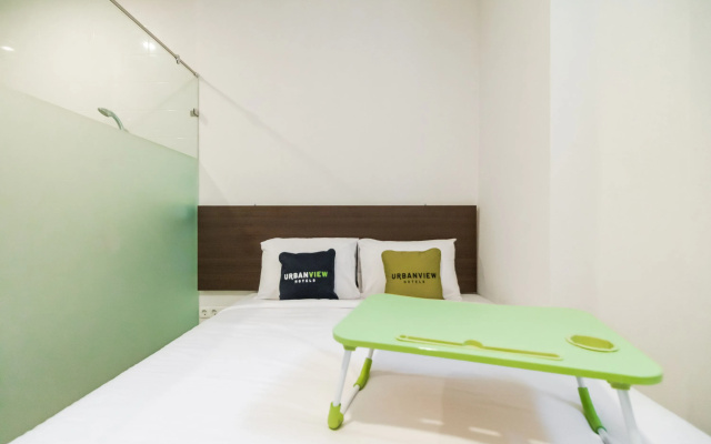 Urbanview Hotel Casa Kota Mangga Besar