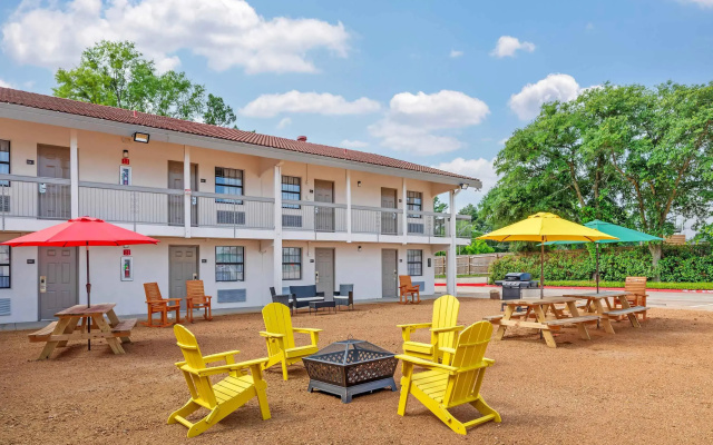 Extended Stay America Select Suites - Longview