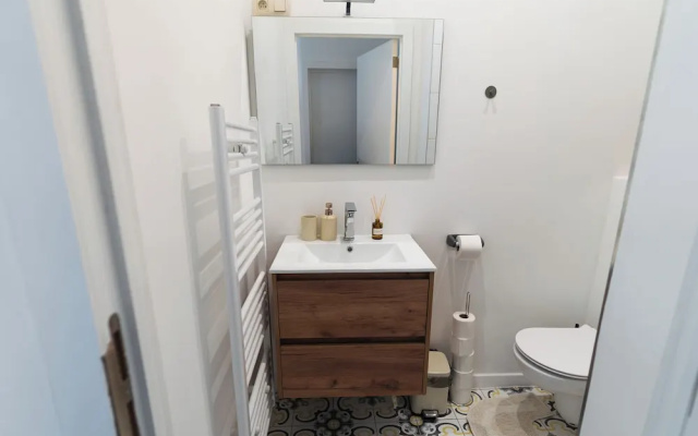 Central Ghent Stylish 1BR&1LR Apt WIFI