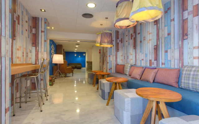 Apartamentos Madrid Airport, Affiliated by Meliá