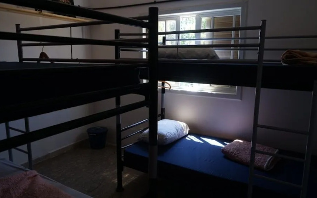 Amigos-Hostel Tel-Aviv Adults Only 18-49