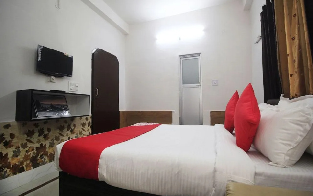 OYO 12992 Prince lodge