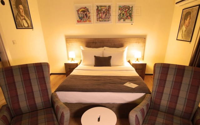 Second House Hotel
