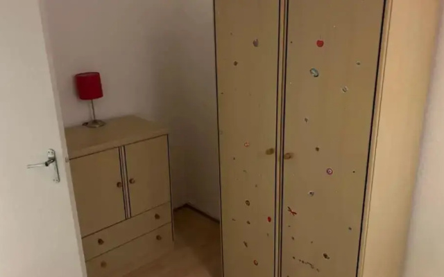 Room in Apartment - Normanton - Budget Double Room