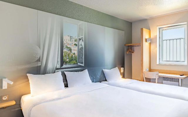 B&B HOTEL Poitiers (1)