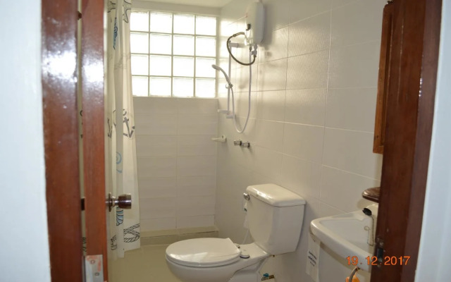 Tongmee Guest House